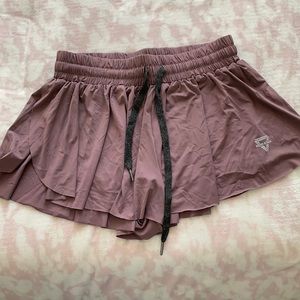 Keiki Kona shorts - M - brand new